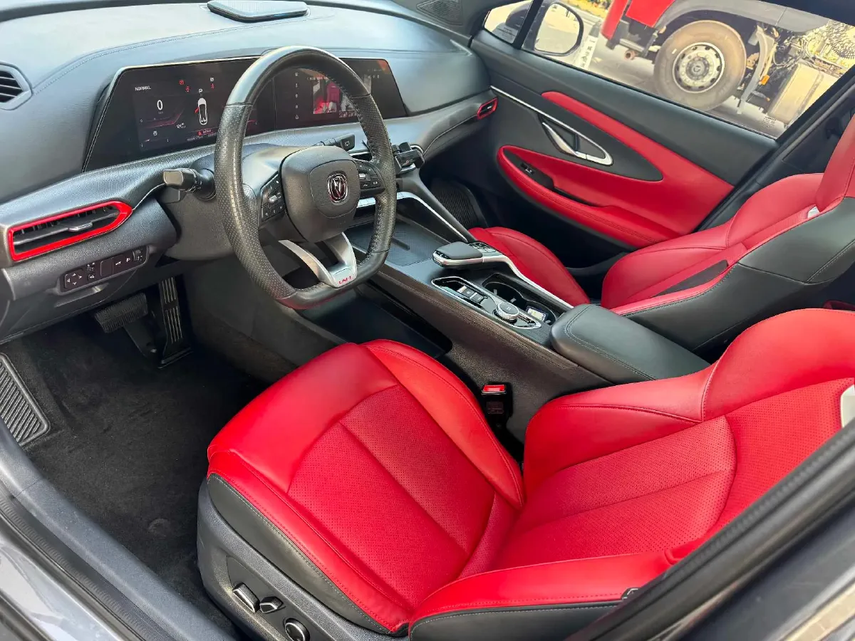 2020 ChangAn UNI-T 1.5T 180HP L4 7DCT,autocango,china used car exporter,china ev exporter,chinese used car exporter,chinese used ev exporter