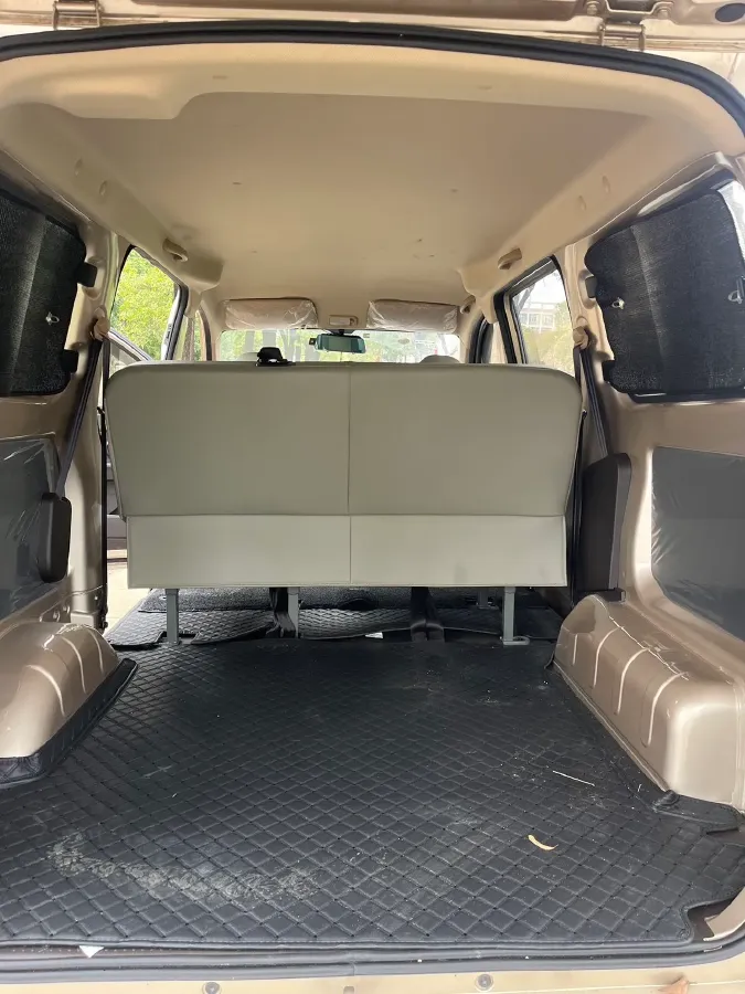 2021 WuLing HongGuang V 1.5L 99HP L4 6MT,autocango,china used car exporter,china ev exporter,chinese used car exporter,chinese used ev exporter