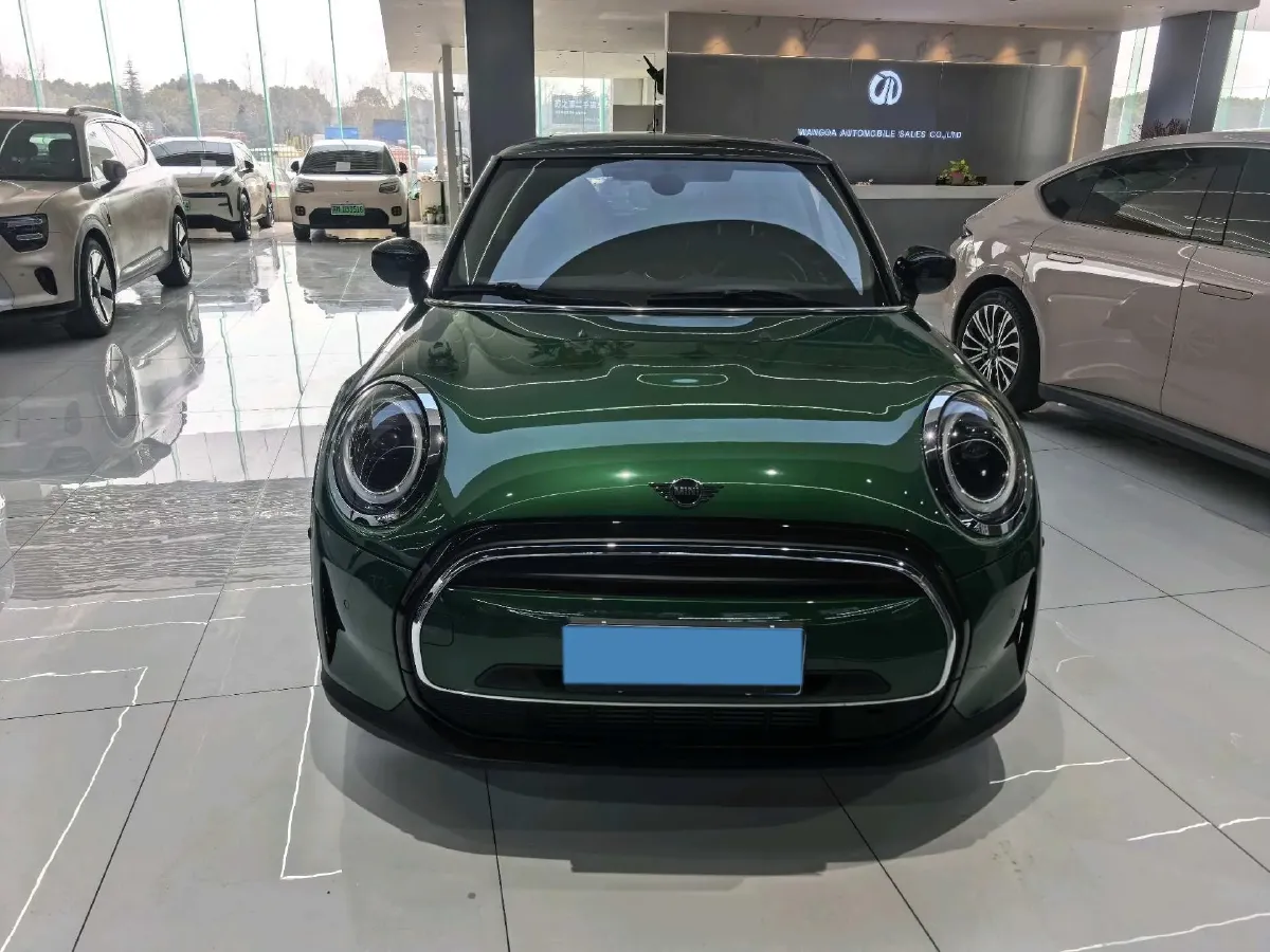 2023 MINI MINI 1.5T 136HP L3 7DCT,autocango,china used car exporter,china ev exporter,chinese used car exporter,chinese used ev exporter