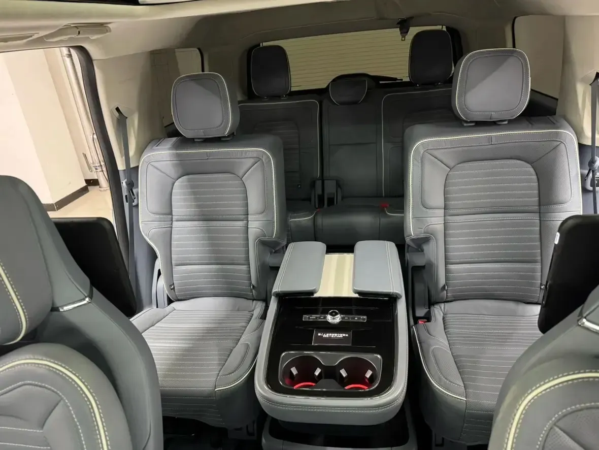 2019 Lincoln Navigator 3.5T 388HP V6 10AT,autocango,china used car exporter,china ev exporter,chinese used car exporter,chinese used ev exporter