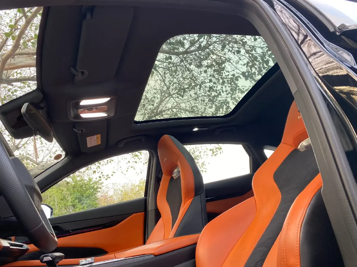 2023 ChangAn UNI-V 1.5T 188HP L4 7DCT,autocango,china used car exporter,china ev exporter,chinese used car exporter,chinese used ev exporter