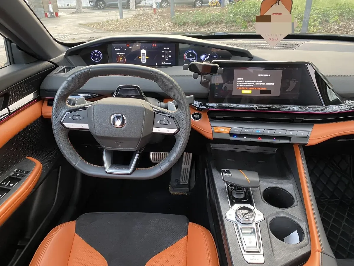 2023 ChangAn UNI-V 1.5T 188HP L4 7DCT,autocango,china used car exporter,china ev exporter,chinese used car exporter,chinese used ev exporter