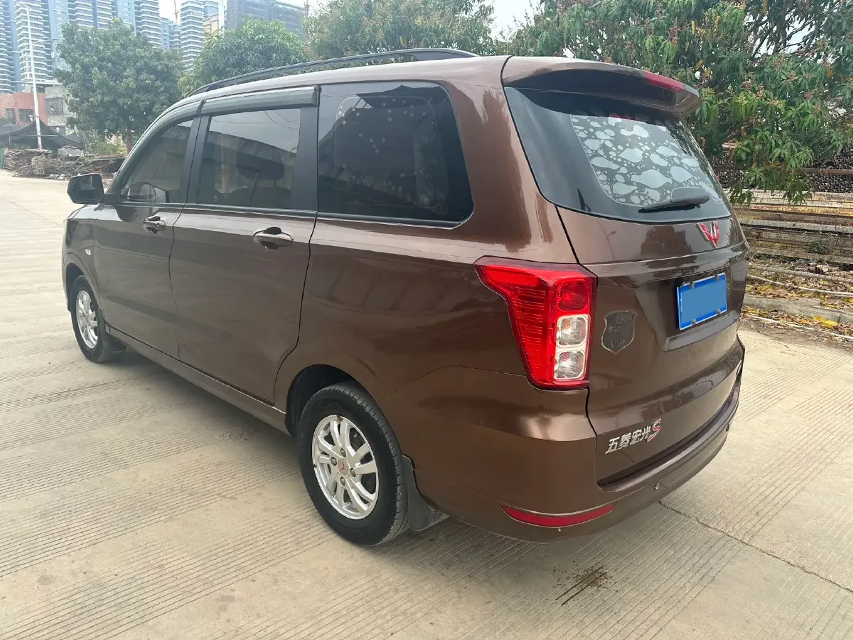 2018 WuLing HongGuang 1.5L 105HP L4 5MT,autocango,china used car exporter,china ev exporter,chinese used car exporter,chinese used ev exporter
