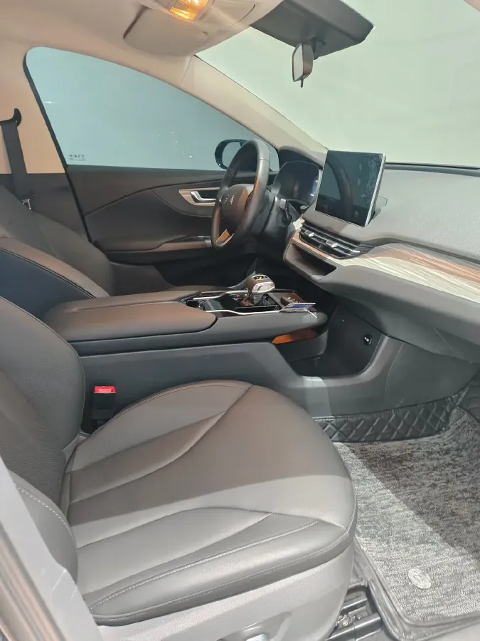 2022 HongQi E-QM5 BEV 56KWH,autocango,china used car exporter,china ev exporter,chinese used car exporter,chinese used ev exporter