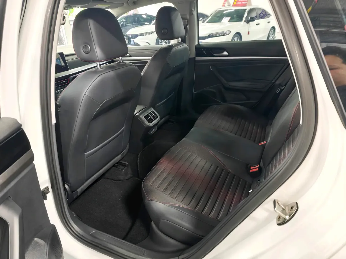 2024 Volkswagen Lavida 1.5T 160HP L4 7DCT,autocango,china used car exporter,china ev exporter,chinese used car exporter,chinese used ev exporter