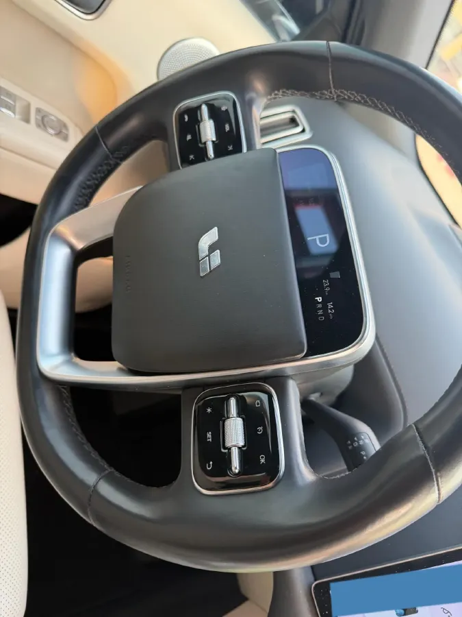 2023 Li L8 Range Extended 154HP REEV 40.9KWH,autocango,china used car exporter,china ev exporter,chinese used car exporter,chinese used ev exporter