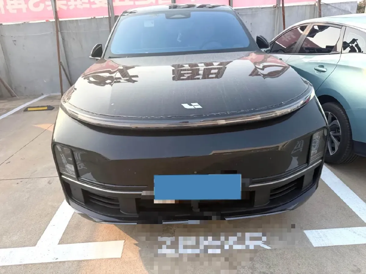 2023 Li L8 Range Extended 154HP REEV 40.9KWH,autocango,china used car exporter,china ev exporter,chinese used car exporter,chinese used ev exporter