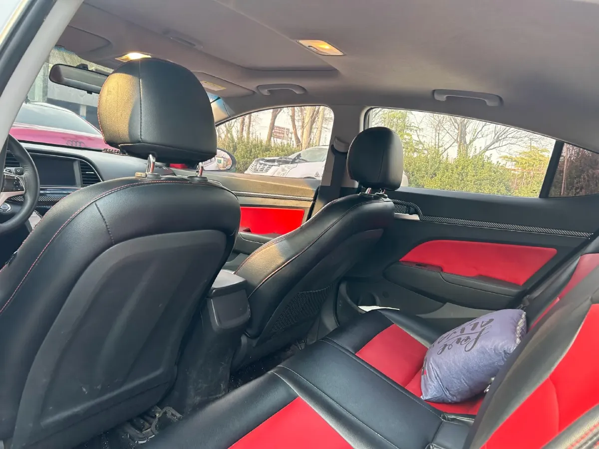 2016 Hyundai Elantra 1.6L 130HP L4 6AT,autocango,china used car exporter,china ev exporter,chinese used car exporter,chinese used ev exporter