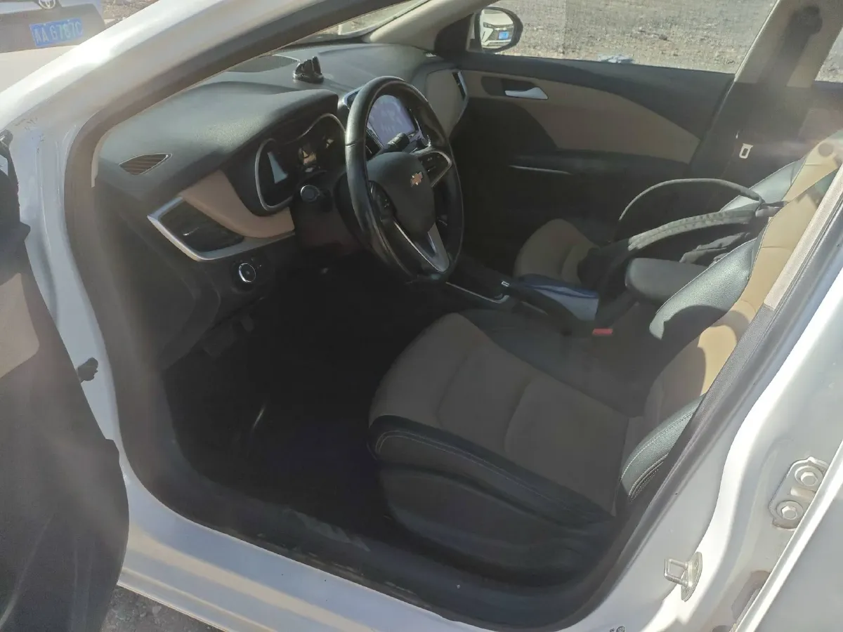 2022 Chevrolet Monza 1.5L 113HP L4 6AT,autocango,china used car exporter,china ev exporter,chinese used car exporter,chinese used ev exporter