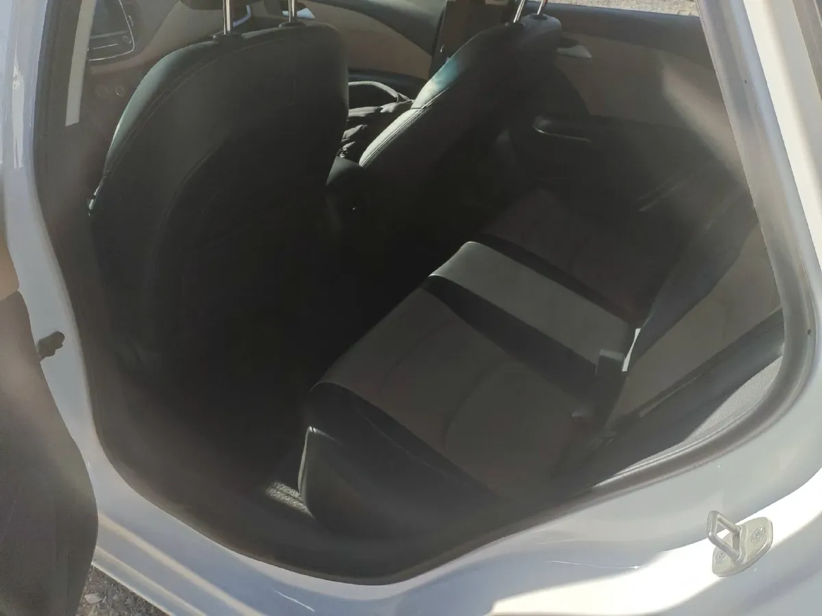 2022 Chevrolet Monza 1.5L 113HP L4 6AT,autocango,china used car exporter,china ev exporter,chinese used car exporter,chinese used ev exporter