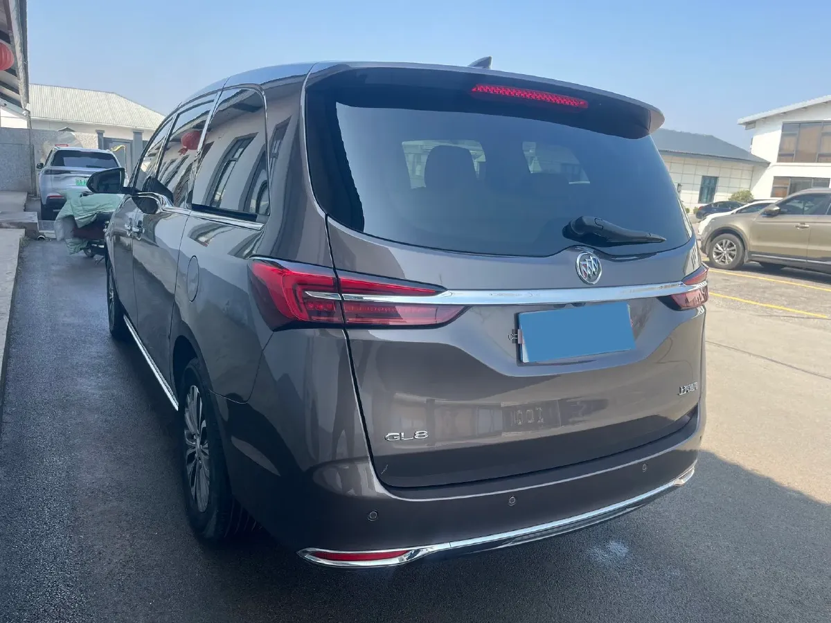 2023 Buick GL8 2.0T 237HP L4 9AT,autocango,china used car exporter,china ev exporter,chinese used car exporter,chinese used ev exporter