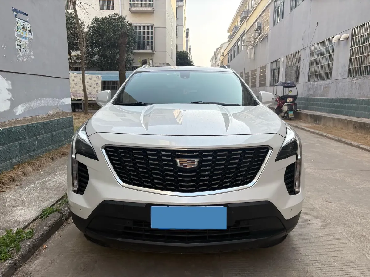 2018 Cadillac XT4 2.0T 241HP L4 9AT,autocango,china used car exporter,china ev exporter,chinese used car exporter,chinese used ev exporter