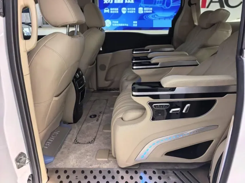 2023 Buick GL8 2.0T 237HP L4 9AT,autocango,china used car exporter,china ev exporter,chinese used car exporter,chinese used ev exporter