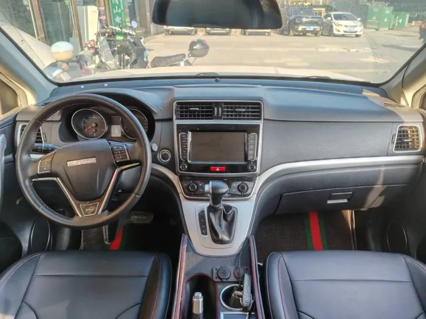 2019 Haval M6 1.5T 150HP L4 7DCT,autocango,china used car exporter,china ev exporter,chinese used car exporter,chinese used ev exporter