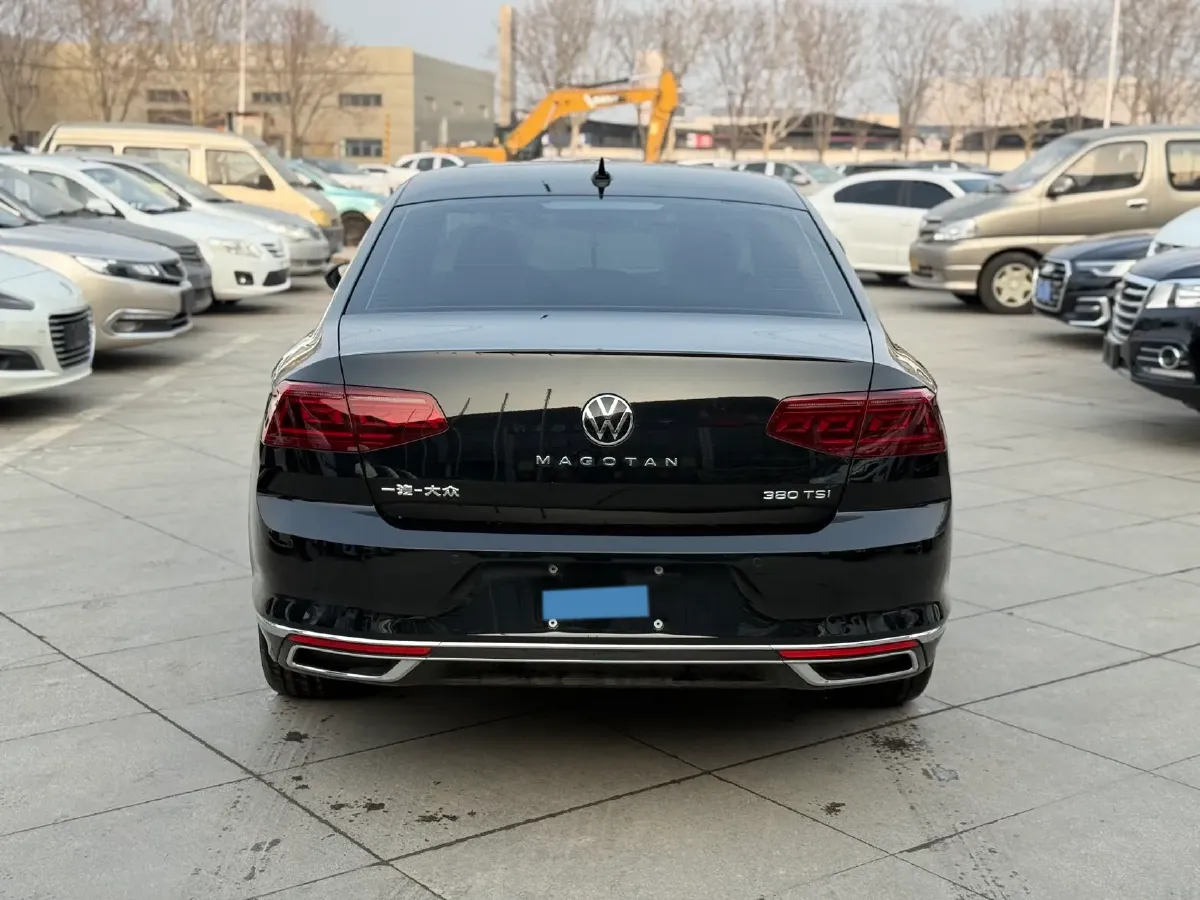 2026 Volkswagen Magotan 2.0T 220HP L4 7DCT,autocango,china used car exporter,china ev exporter,chinese used car exporter,chinese used ev exporter