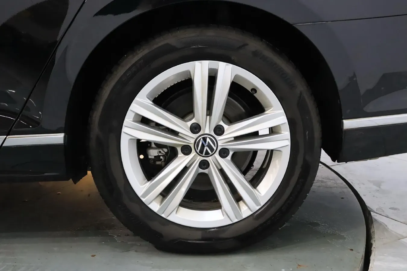 2025 Volkswagen Magotan 1.4T 150HP L4 7DCT,autocango,china used car exporter,china ev exporter,chinese used car exporter,chinese used ev exporter