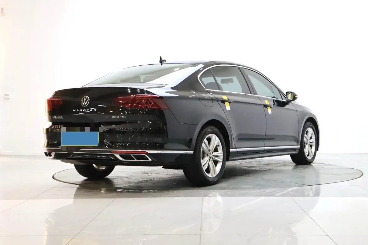 2025 Volkswagen Magotan 1.4T 150HP L4 7DCT,autocango,china used car exporter,china ev exporter,chinese used car exporter,chinese used ev exporter