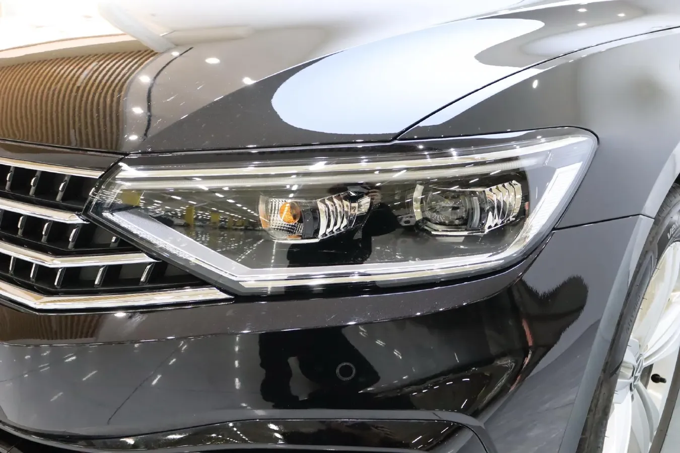 2025 Volkswagen Magotan 1.4T 150HP L4 7DCT,autocango,china used car exporter,china ev exporter,chinese used car exporter,chinese used ev exporter