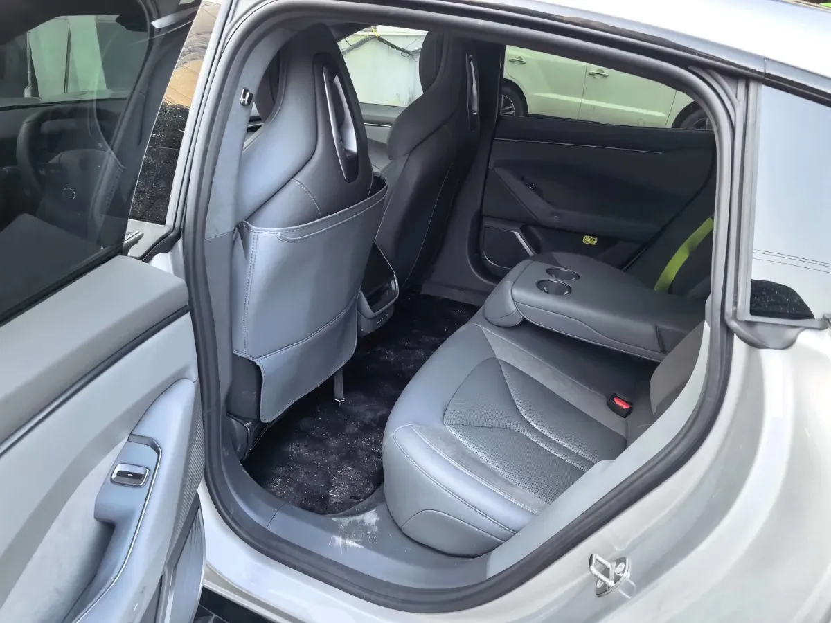 2025 Xpeng P7 BEV,autocango,china used car exporter,china ev exporter,chinese used car exporter,chinese used ev exporter