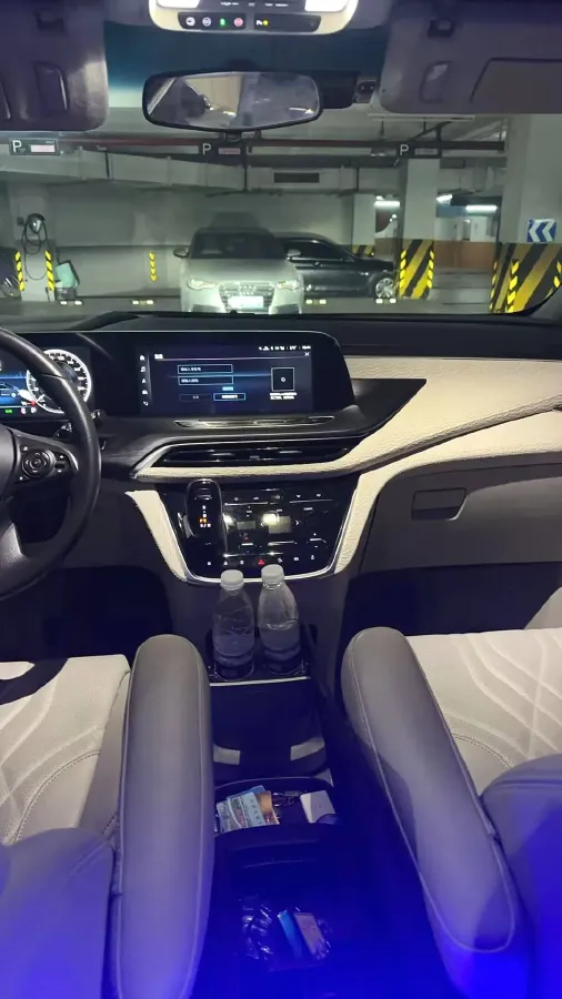 2021 Buick GL8 2.0T 237HP L4 9AT,autocango,china used car exporter,china ev exporter,chinese used car exporter,chinese used ev exporter