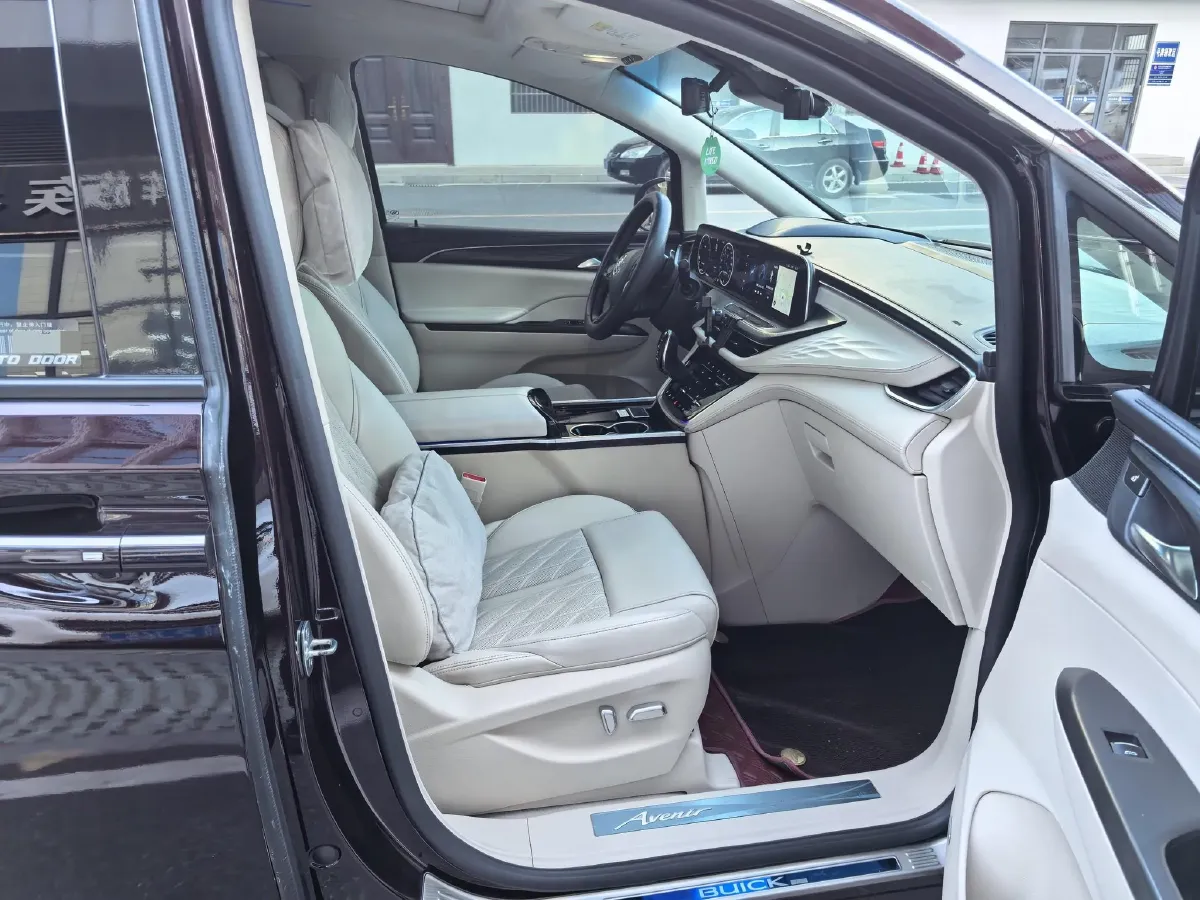 2020 Buick GL8 2.0T 237HP L4 9AT,autocango,china used car exporter,china ev exporter,chinese used car exporter,chinese used ev exporter