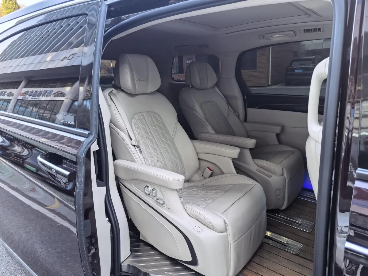 2020 Buick GL8 2.0T 237HP L4 9AT,autocango,china used car exporter,china ev exporter,chinese used car exporter,chinese used ev exporter