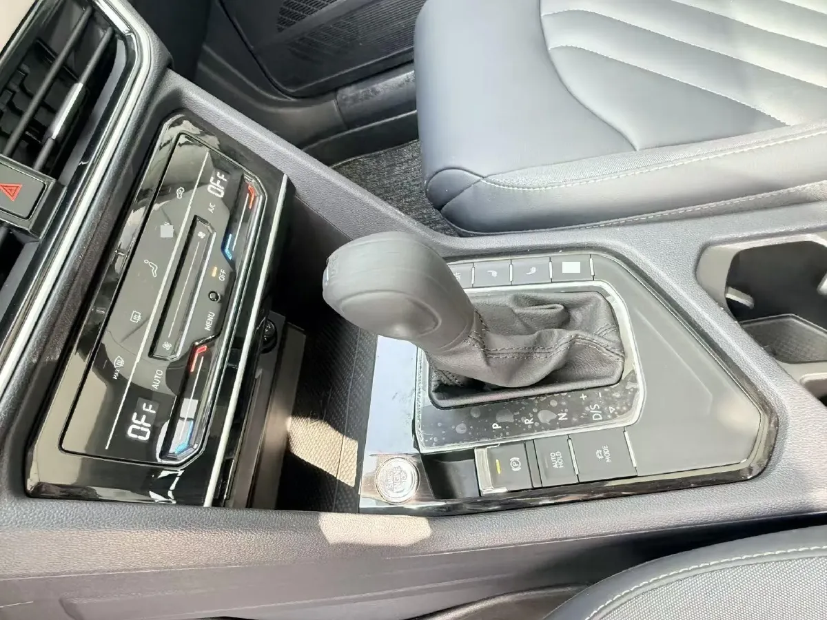 2023 Volkswagen Tharu 1.5T 160HP L4 7DCT,autocango,china used car exporter,china ev exporter,chinese used car exporter,chinese used ev exporter