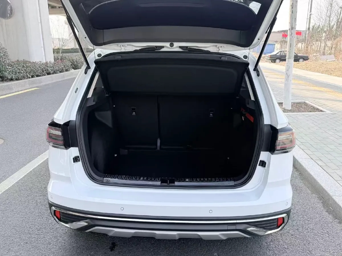 2023 Volkswagen Tharu 1.5T 160HP L4 7DCT,autocango,china used car exporter,china ev exporter,chinese used car exporter,chinese used ev exporter