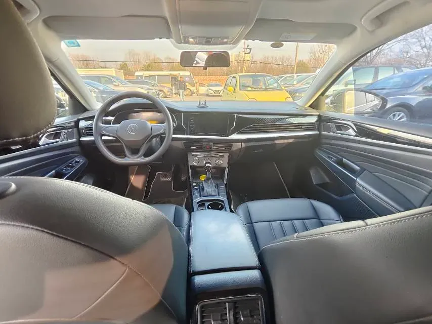 2023 Volkswagen Passat 1.4T 150HP L4 7DCT,autocango,china used car exporter,china ev exporter,chinese used car exporter,chinese used ev exporter