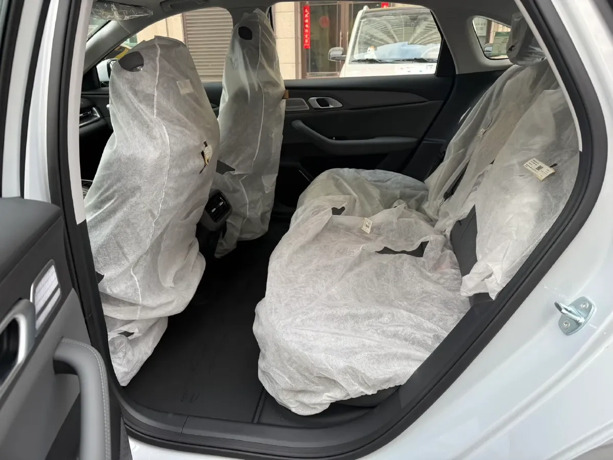 2025 Geely Galaxy A7 1.5L 112HP L4 1DHT PHEV,autocango,china used car exporter,china ev exporter,chinese used car exporter,chinese used ev exporter