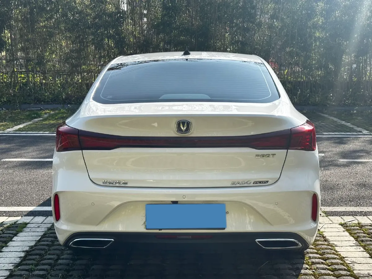 2024 ChangAn Eado 1.4T 160HP L4 7DCT,autocango,china used car exporter,china ev exporter,chinese used car exporter,chinese used ev exporter