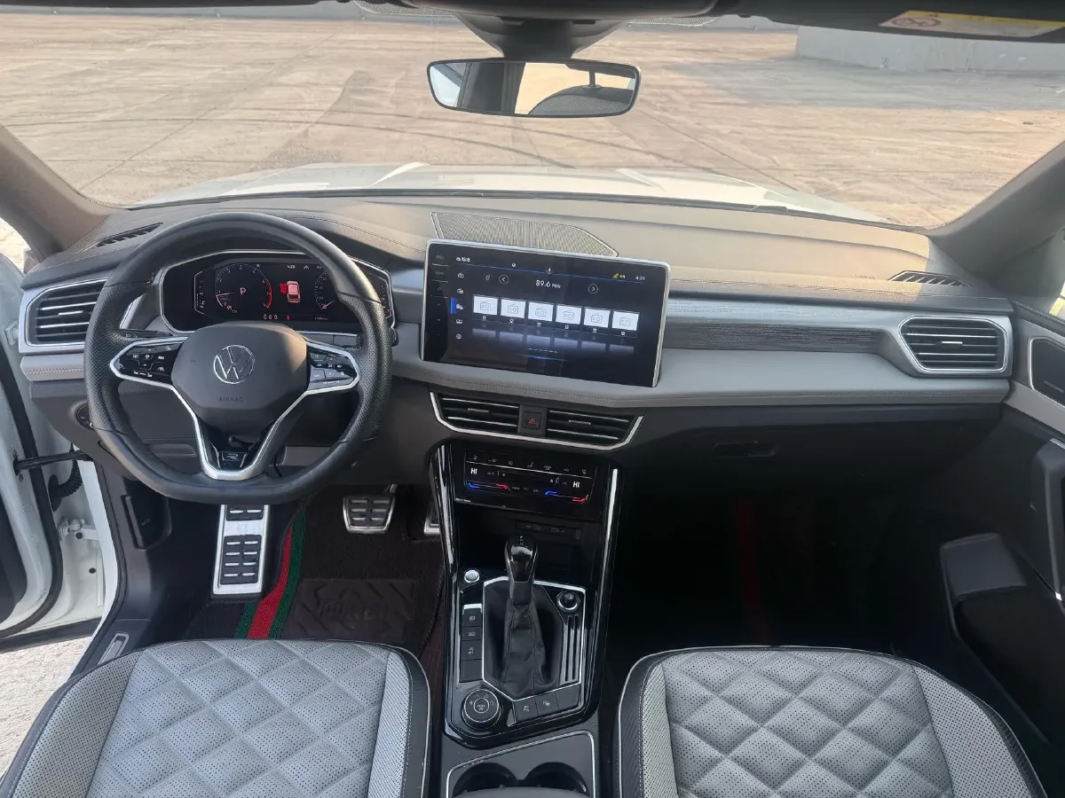 2023 Volkswagen Tayron X 2.0T 220HP L4 7DCT,autocango,china used car exporter,china ev exporter,chinese used car exporter,chinese used ev exporter