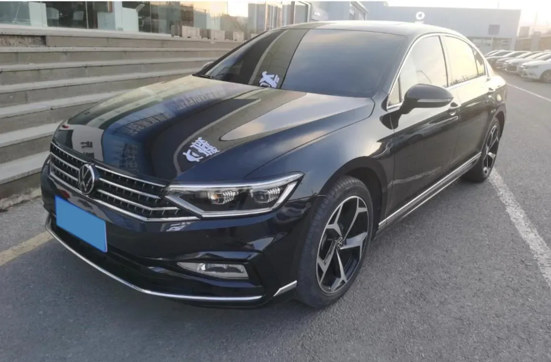 2023 Volkswagen Magotan 1.4T 150HP L4 7DCT,autocango,china used car exporter,china ev exporter,chinese used car exporter,chinese used ev exporter