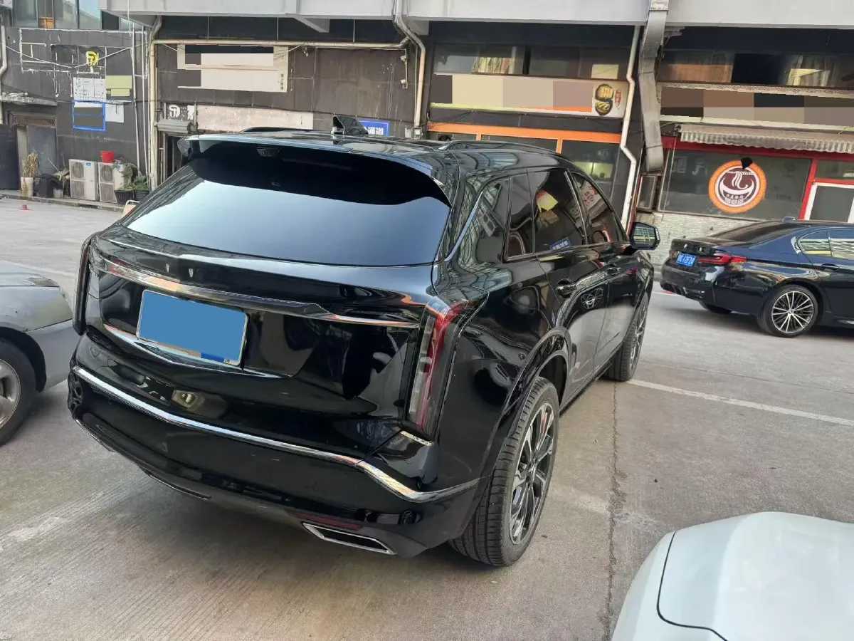 2025 Cadillac XT5 2.0T 237HP L4 9AT,autocango,china used car exporter,china ev exporter,chinese used car exporter,chinese used ev exporter
