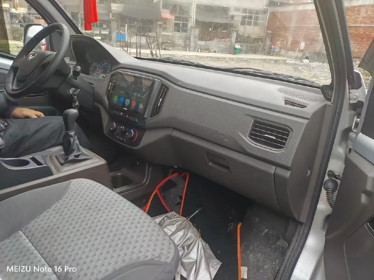 2023 WuLing RongGuang New Truck 1.5L 102HP L4 5MT,autocango,china used car exporter,china ev exporter,chinese used car exporter,chinese used ev exporter