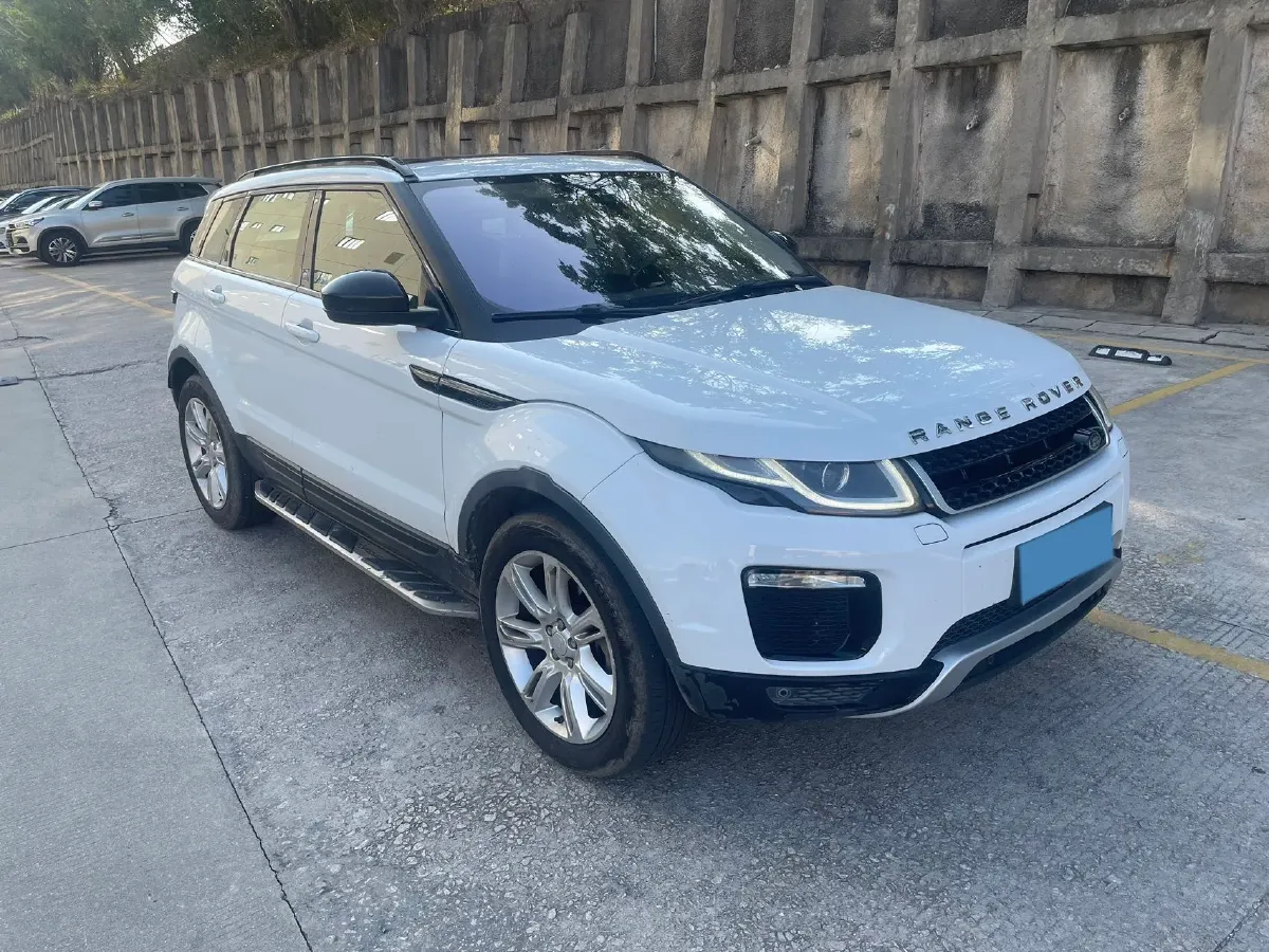 2017 Land Rover Range Rover Evoque 2.0T 241HP L4 9AT,autocango,china used car exporter,china ev exporter,chinese used car exporter,chinese used ev exporter