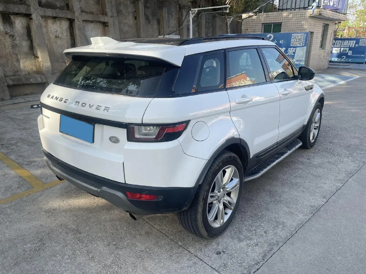 2017 Land Rover Range Rover Evoque 2.0T 241HP L4 9AT,autocango,china used car exporter,china ev exporter,chinese used car exporter,chinese used ev exporter