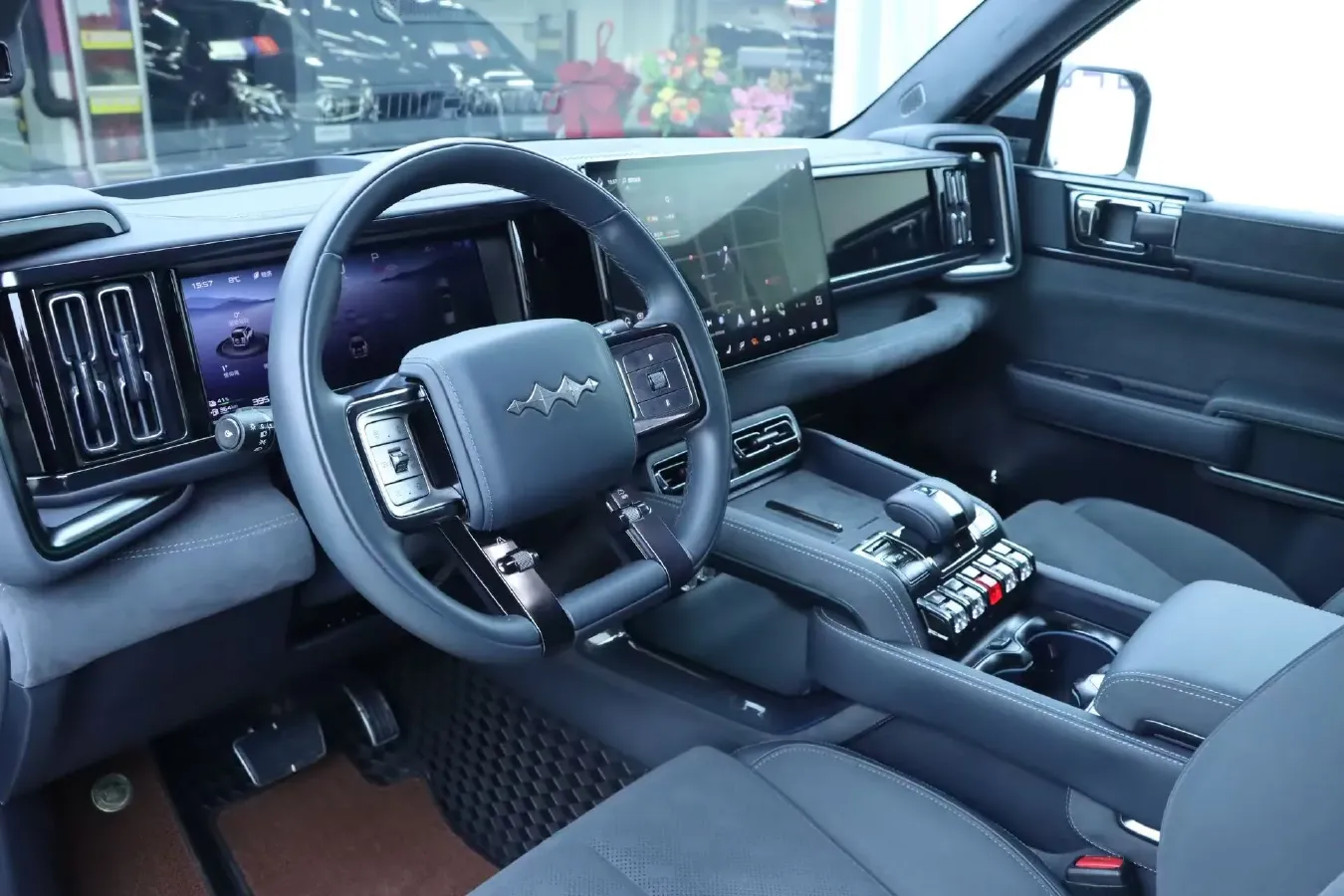 2023 Toyota Crown Kluger 2.5L 189HP L4 E-CVT Hybrid,autocango,china used car exporter,china ev exporter,chinese used car exporter,chinese used ev exporter