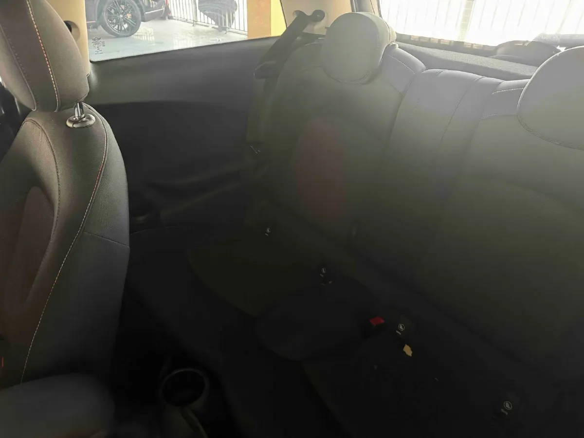 2019 MINI MINI 1.5T 102HP L3 7DCT,autocango,china used car exporter,china ev exporter,chinese used car exporter,chinese used ev exporter