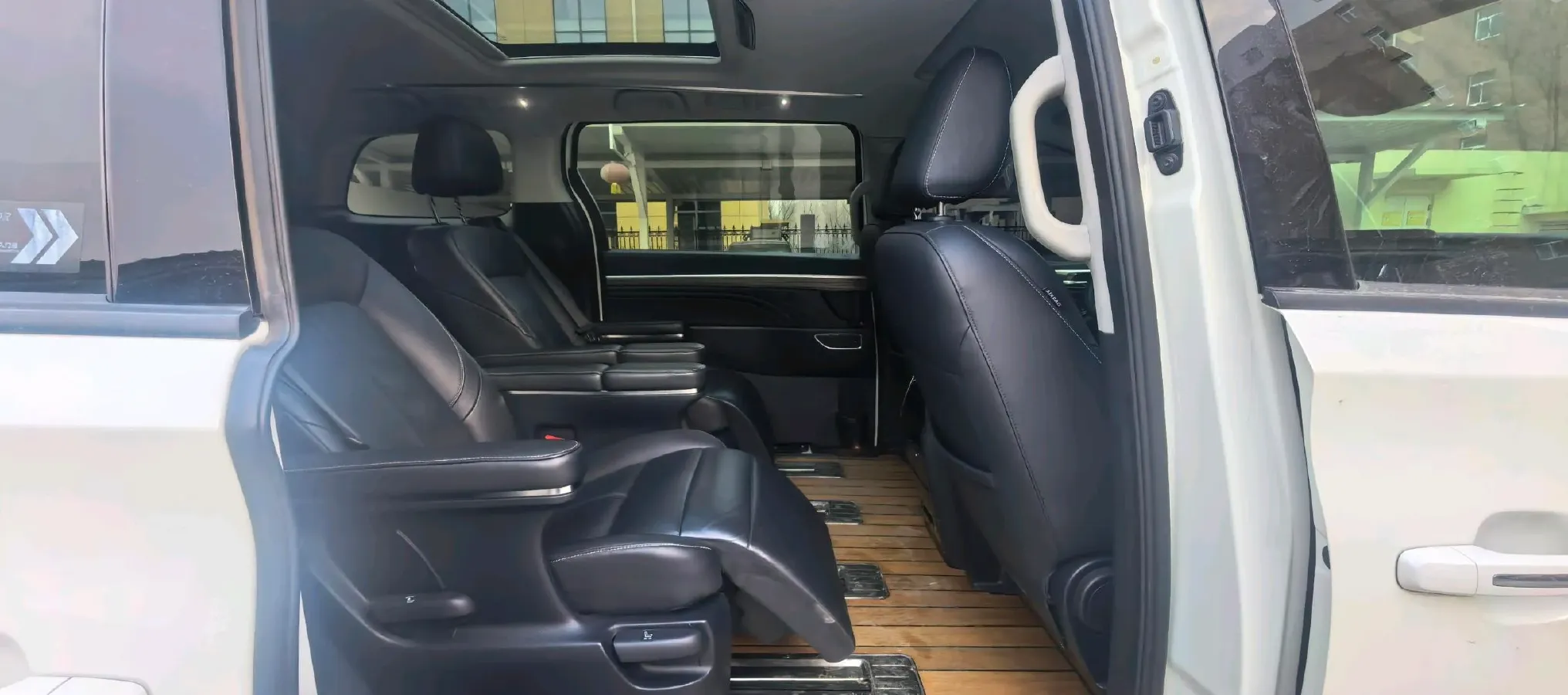 2021 GAC Trumpchi M8 2.0T 252HP L4 8AT,autocango,china used car exporter,china ev exporter,chinese used car exporter,chinese used ev exporter