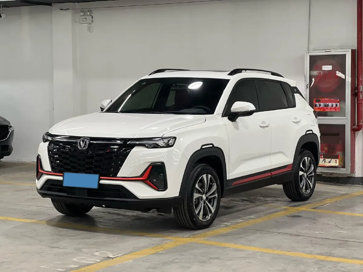 2023 ChangAn CS35 Plus 1.4T 160HP L4 7DCT,autocango,china used car exporter,china ev exporter,chinese used car exporter,chinese used ev exporter