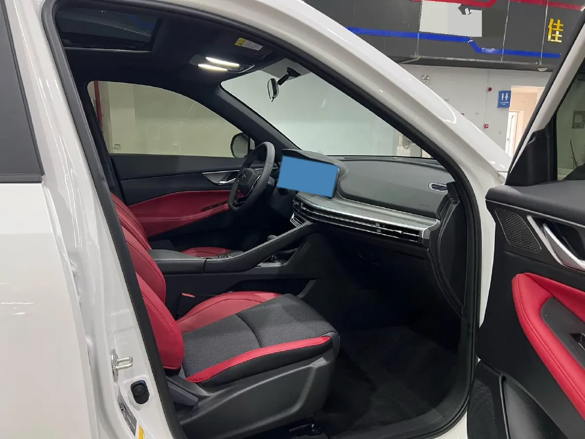 2023 ChangAn CS35 Plus 1.4T 160HP L4 7DCT,autocango,china used car exporter,china ev exporter,chinese used car exporter,chinese used ev exporter