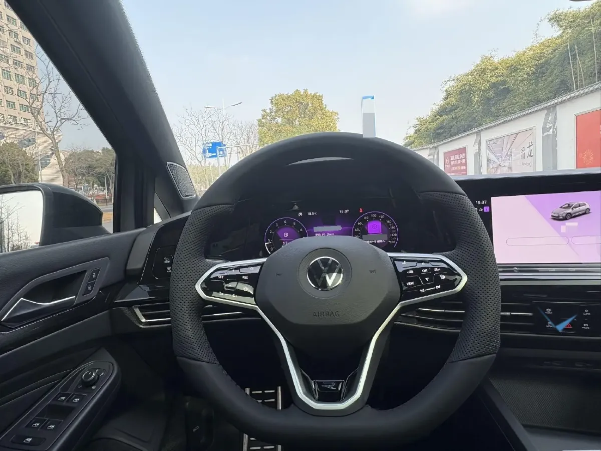 2023 Volkswagen Golf 1.4T 150HP L4 7DCT,autocango,china used car exporter,china ev exporter,chinese used car exporter,chinese used ev exporter