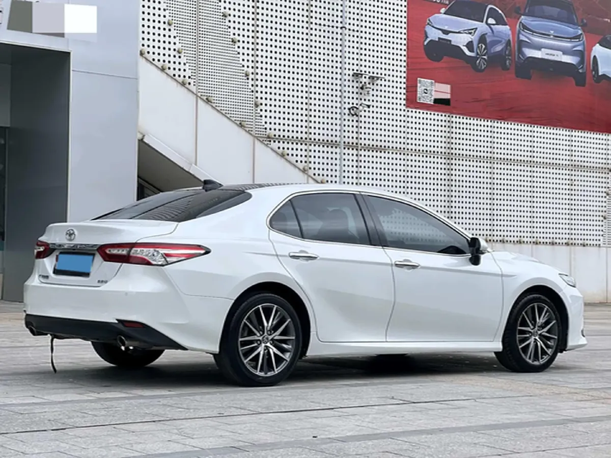 2021 Toyota Camry 2.5L 209HP L4 8AT,autocango,china used car exporter,china ev exporter,chinese used car exporter,chinese used ev exporter