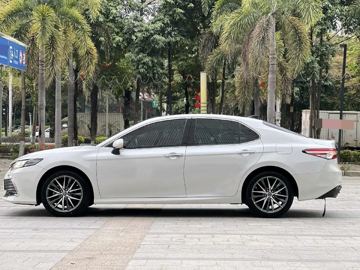 2021 Toyota Camry 2.5L 209HP L4 8AT,autocango,china used car exporter,china ev exporter,chinese used car exporter,chinese used ev exporter