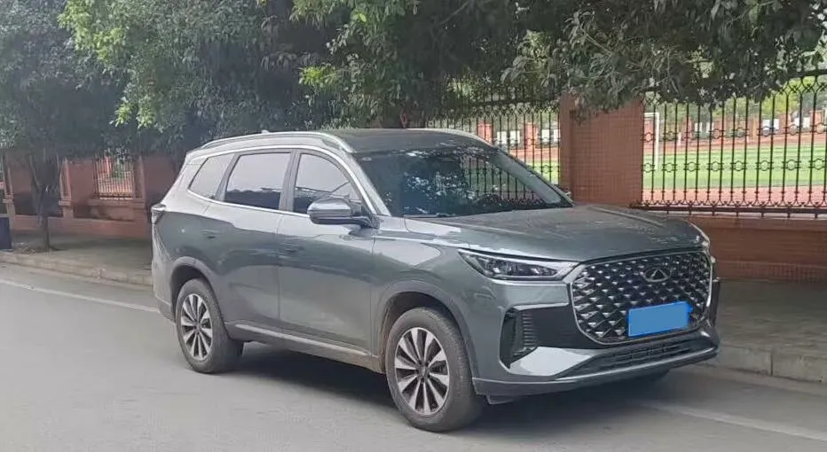 2025 Chery Tiggo 8 Plus 1.6T 197HP L4 7DCT,autocango,china used car exporter,china ev exporter,chinese used car exporter,chinese used ev exporter