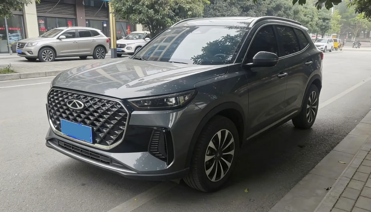 2025 Chery Tiggo 8 Plus 1.6T 197HP L4 7DCT,autocango,china used car exporter,china ev exporter,chinese used car exporter,chinese used ev exporter