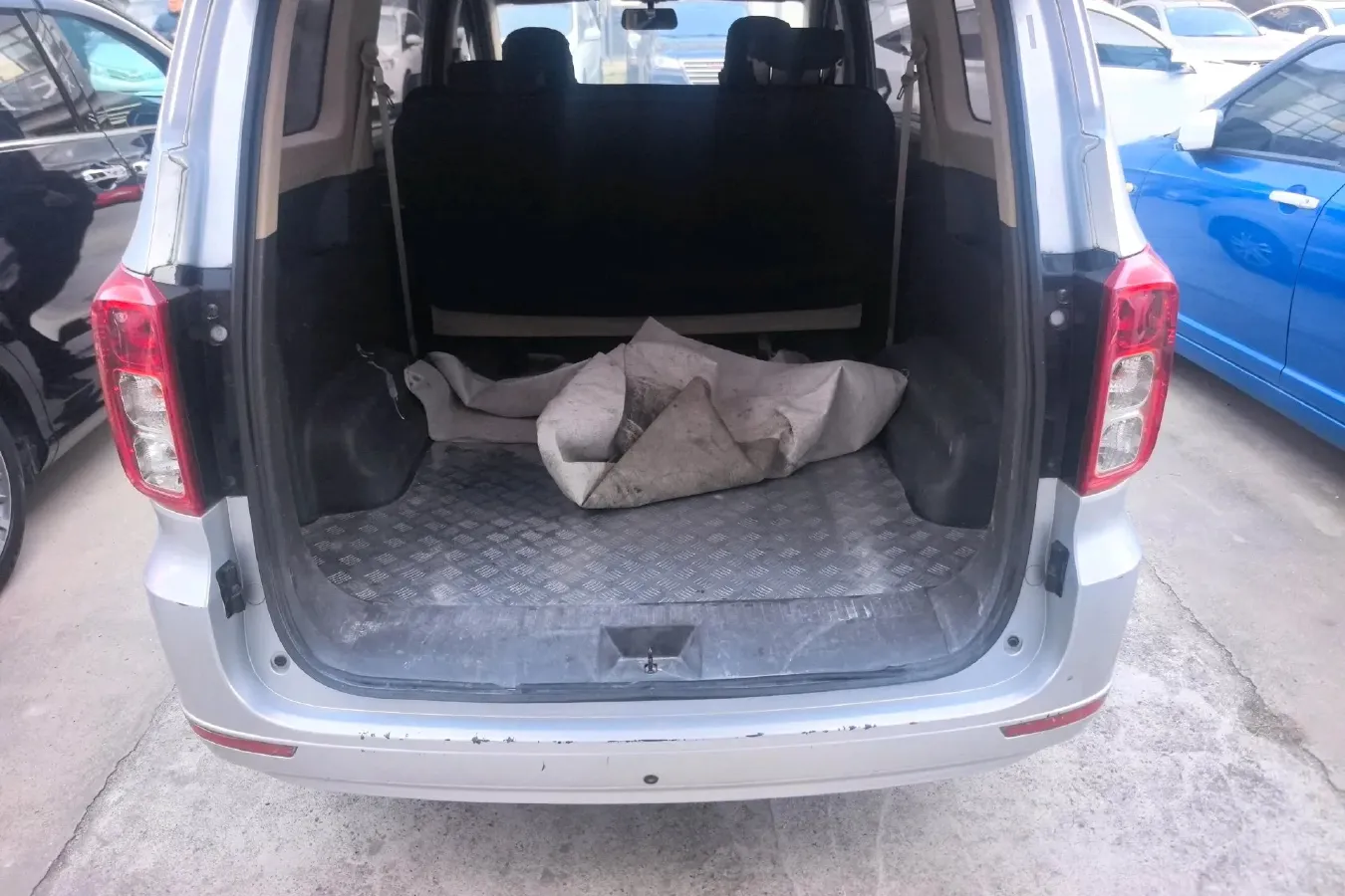 2021 WuLing HongGuang 1.5L 99HP L4 6MT,autocango,china used car exporter,china ev exporter,chinese used car exporter,chinese used ev exporter