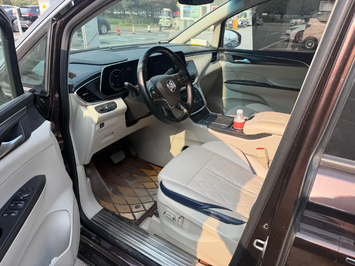 2021 Buick GL8 2.0T 237HP L4 9AT,autocango,china used car exporter,china ev exporter,chinese used car exporter,chinese used ev exporter