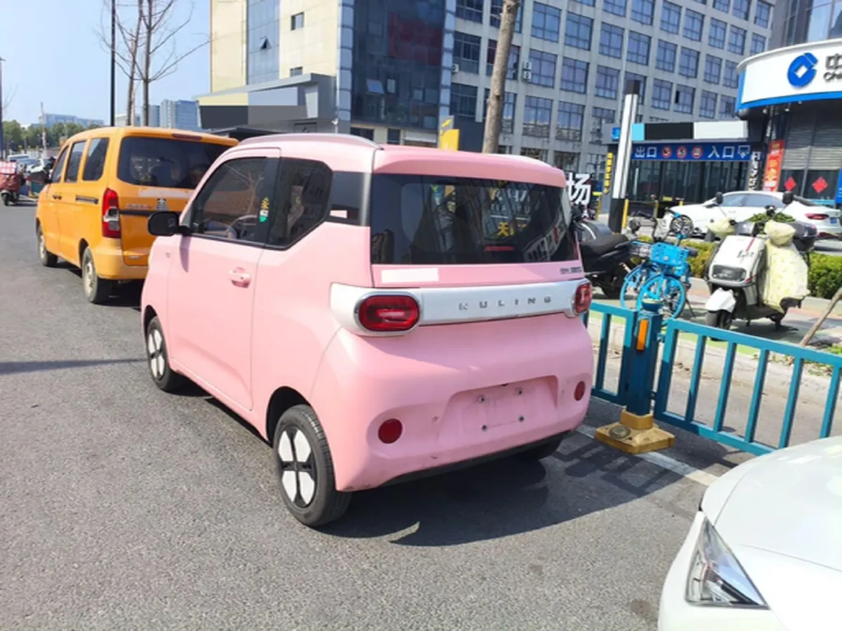2024 WuLing HongGuang MINI EV BEV 17.3KWH,autocango,china used car exporter,china ev exporter,chinese used car exporter,chinese used ev exporter